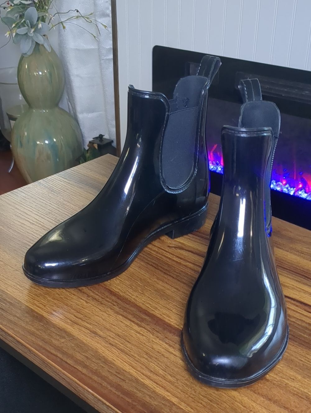 Black Shiny Chelsea Rain Boots for Women - Gloss Waterproof Ankle Boot,sz 6